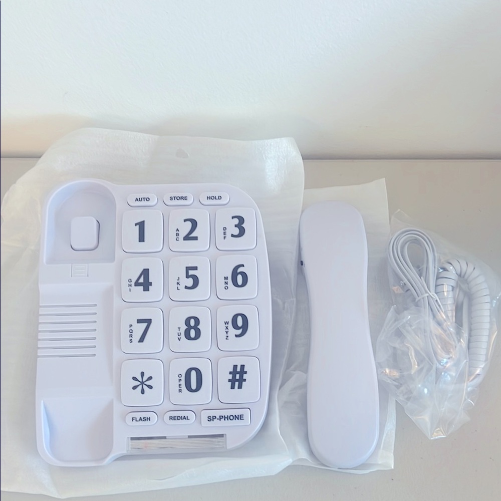 Phone for Seniors/Visually Impaired Landline, Tons of Options, Hands Free, NEW